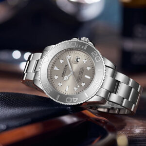 Men’s Gray Yacht-Inspired Quartz Watch – Luminous Stainless Steel Timepiece